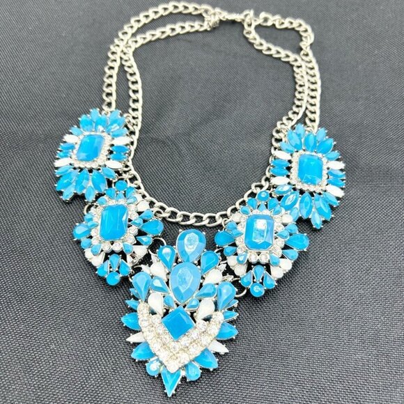 Faux Turquoise Flower Shaped Rhinestone Statement Necklace - Picture 4 of 7